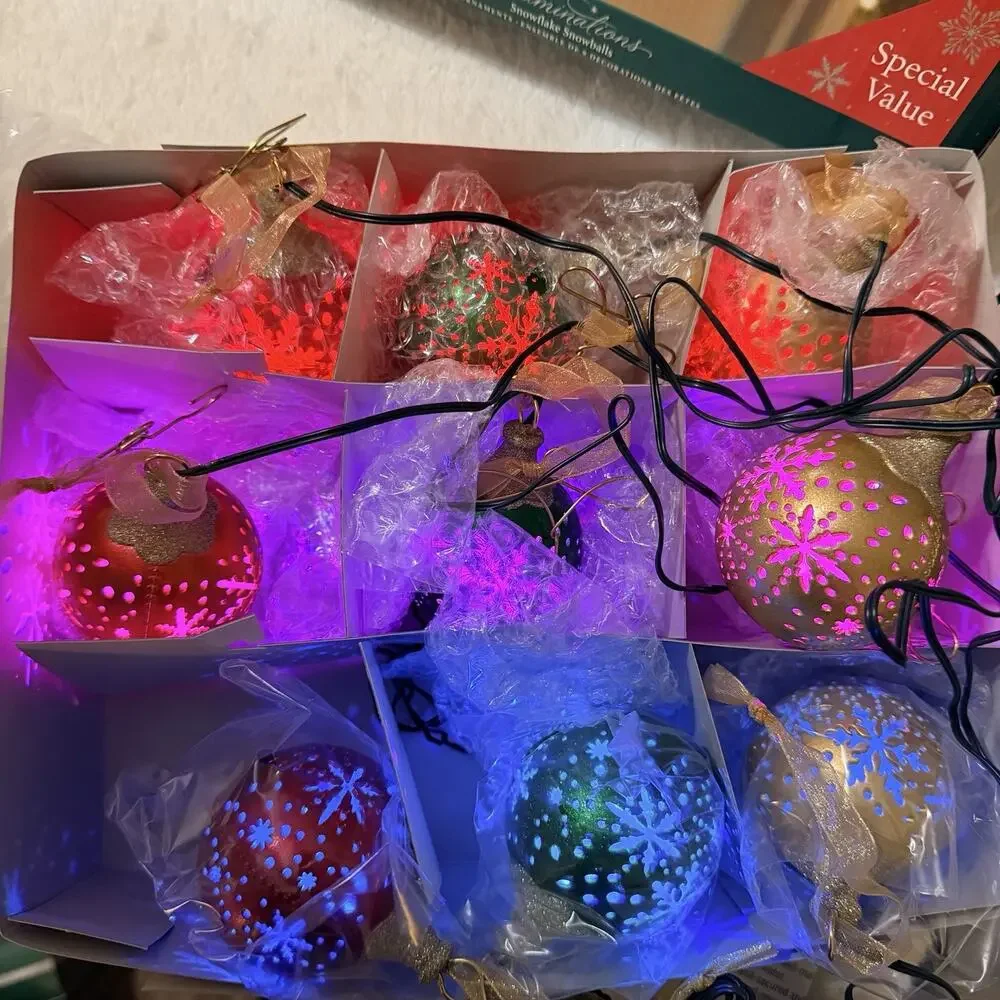 Christmas Tree Lights Hallmark Illuminations Snowflake Snowballs + Power Box